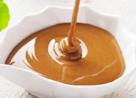 在芝麻醬中加入花生醬是假的嗎？看完就明白了。